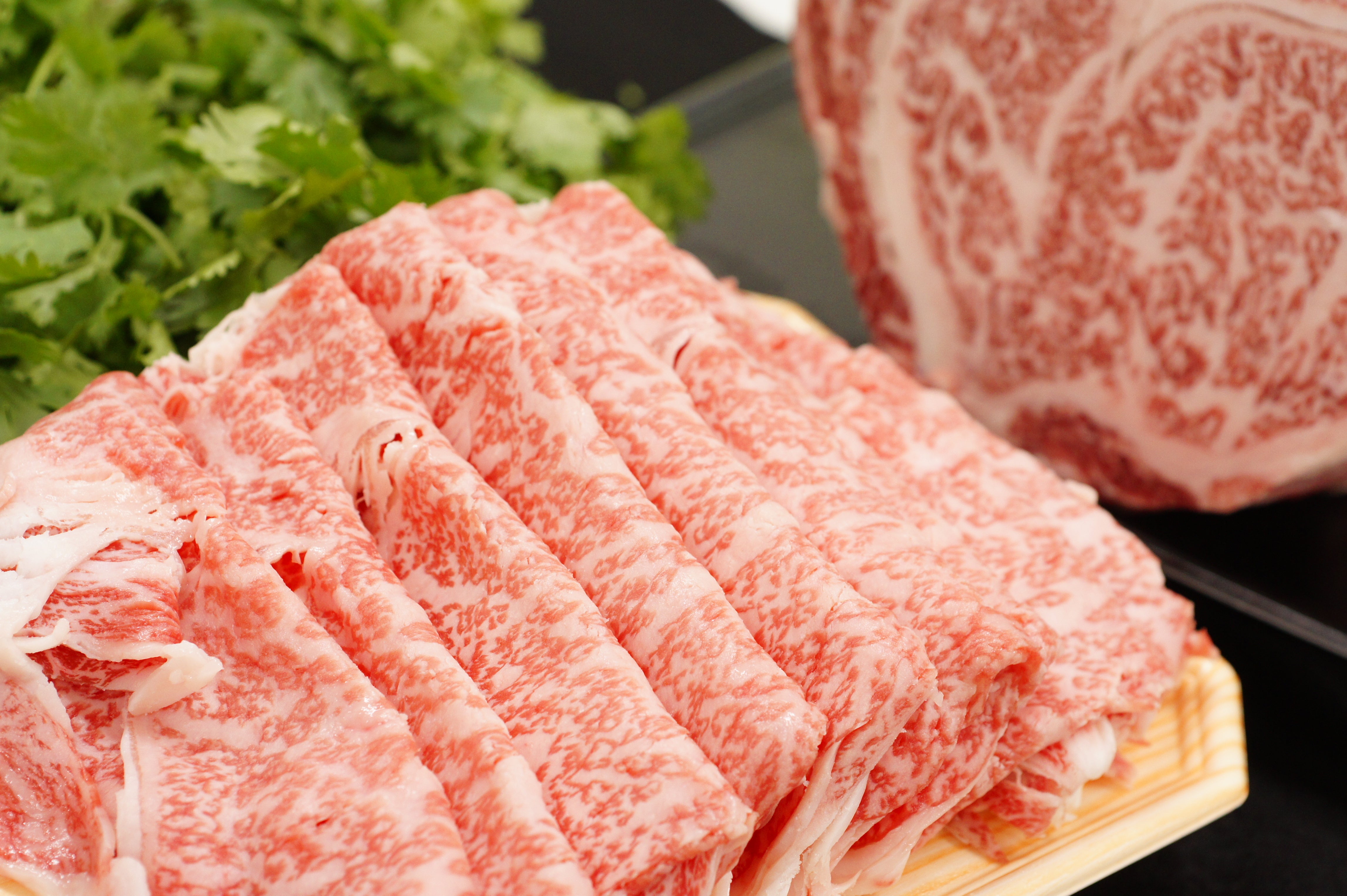 鹿児島黒牛A5(ロース) スライス(しゃぶしゃぶ・すき焼き用)